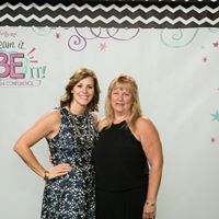Lisa Viens Photo 9
