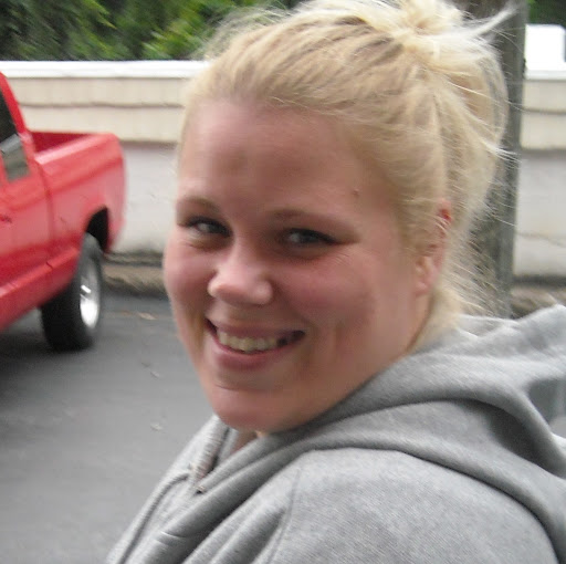 Sara Lockhart Photo 28