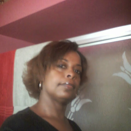 Debora Thomas Photo 10