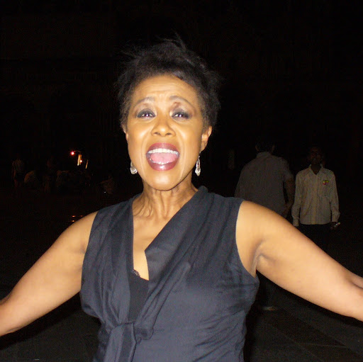 Cynthia Chambers Photo 38