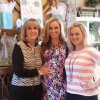Vicki Lynes Photo 4