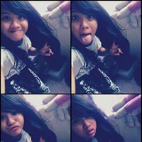 April Ruiz Photo 10
