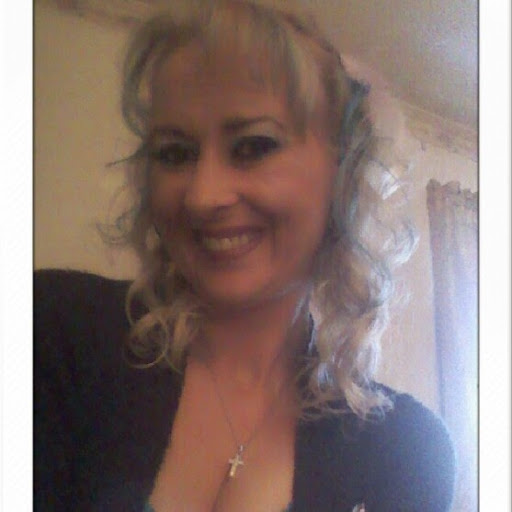 Kathryn Bowden Photo 21