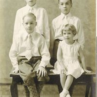 Rose Mccarthy Photo 23