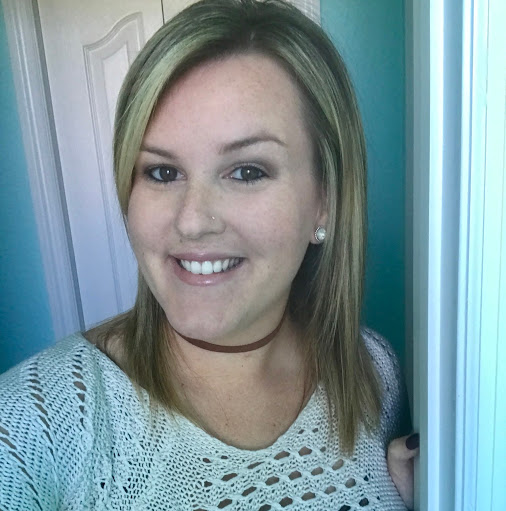 Angela Burnett Photo 18