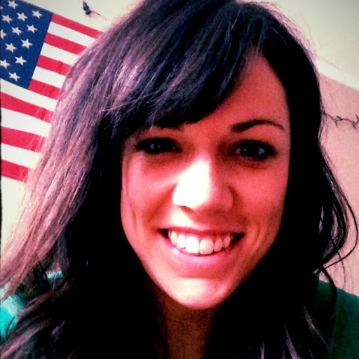 Emily Roberts Photo 23