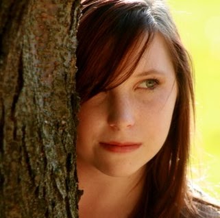 Samantha Roberts Photo 33