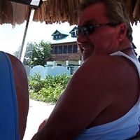 Gary Webb Photo 33