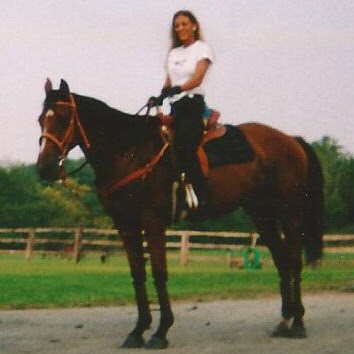 Lori Forbes Photo 11
