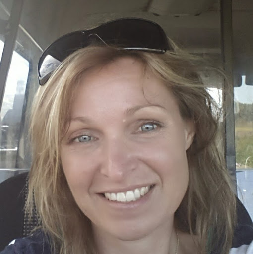 Julie Newman Photo 43