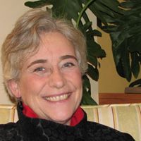 Suzanne Wolfe Photo 44