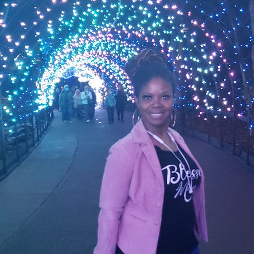 Jacquelyn Johnson Photo 7