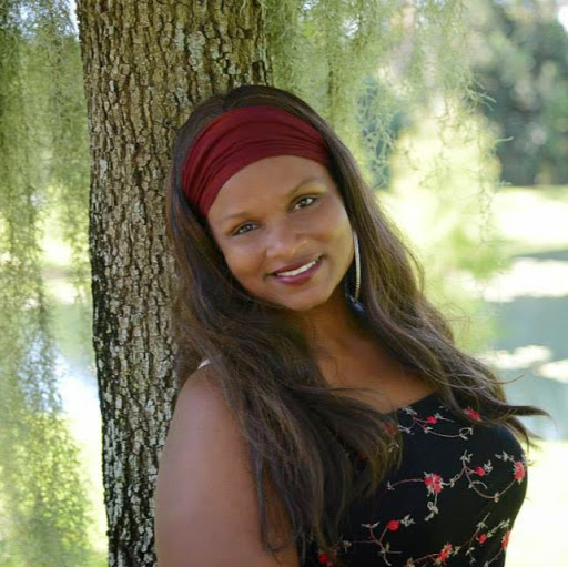 Bonnie Cobb Photo 22