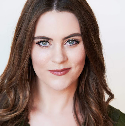 Victoria Kerr Photo 4