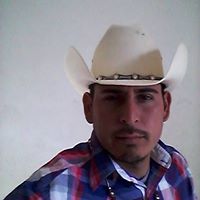 Gilberto Salinas Photo 19