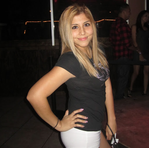 Veronica Hernandez Photo 53