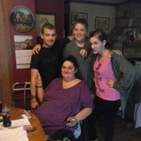 Michelle Holbrook Photo 11