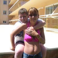 Louise Taylor Photo 35