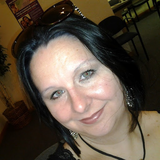 Amanda Head Photo 11