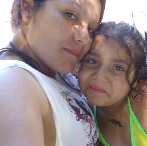 Angela Arias Photo 11