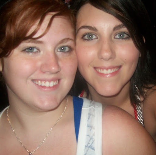 Lyndsey Robinson Photo 27