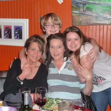 Linda Gunn Photo 36