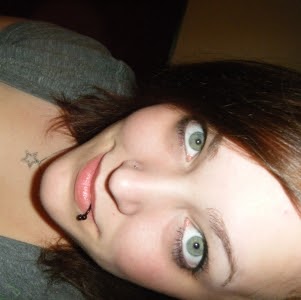 Aimee Collins Photo 6
