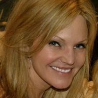 Kelly Lawrence Photo 37