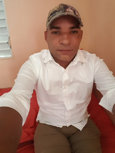 Albert Abreu Photo 9