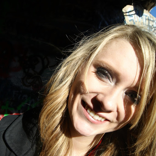 Ashley Ireland Photo 11