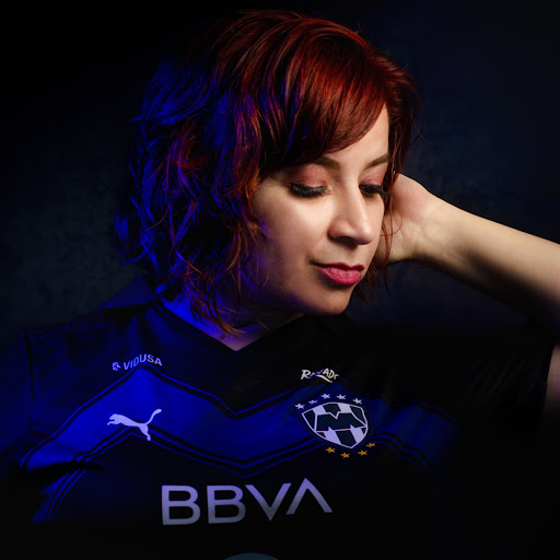 Lucy Martinez Photo 38