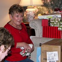 Becky Hooper Photo 25
