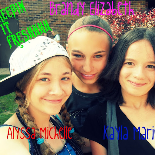 Alyssa Stevenson Photo 7