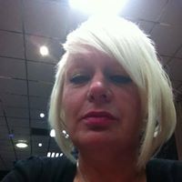 Debbie Hanlon Photo 12