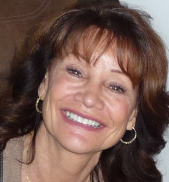 Victoria Simoneaux Photo 1