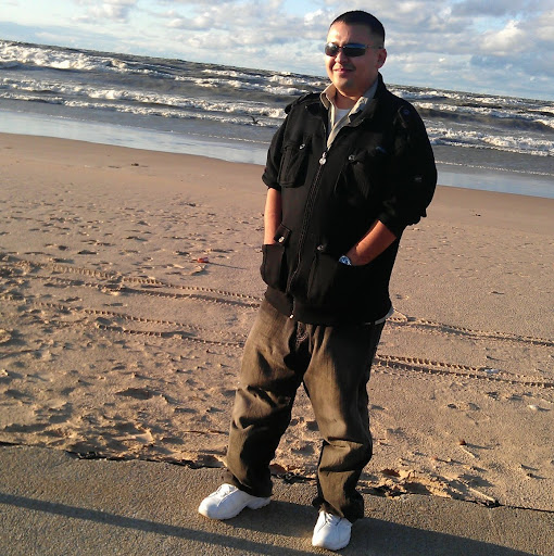 Alex Cantu Photo 24