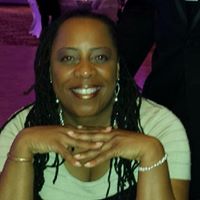 Stephanie Colbert Photo 38