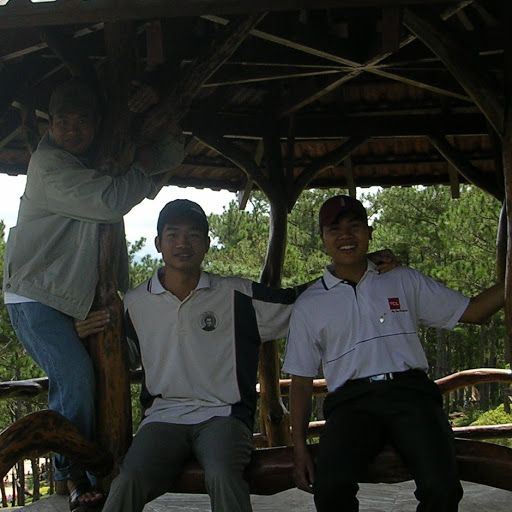 Chinh Ngo Photo 9