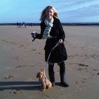 Claire Cummings Photo 38