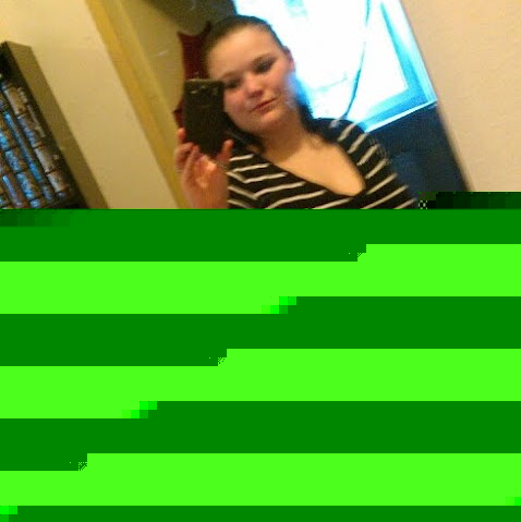Courtney Barker Photo 32