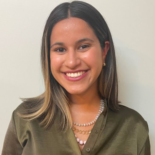 Lisette Garcia Photo 35