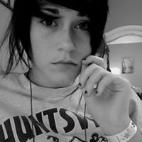 Allyson Holland Photo 4