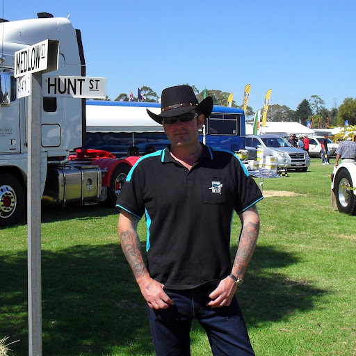 Darren Hunt Photo 44