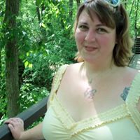 April Mclaughlin Photo 9
