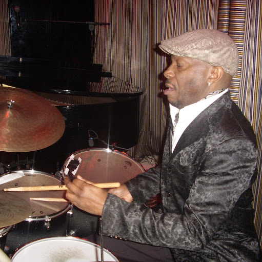 Ronnie Williams Photo 23