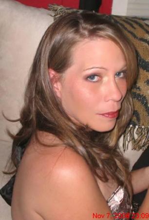Amy Jennings Photo 9