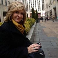 Melanie Griffin Photo 29