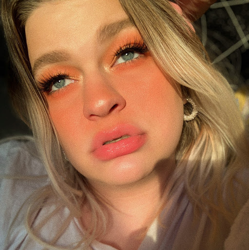 Shelby Ledbetter Photo 23