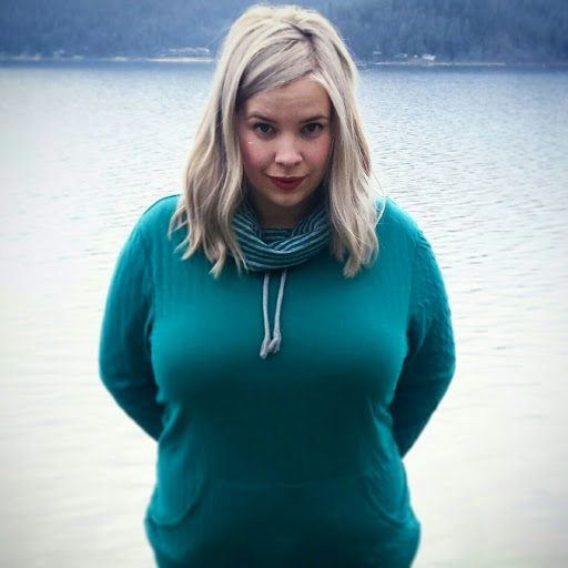 Emily Gibson Photo 46