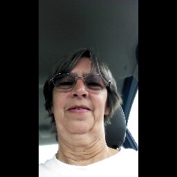 Lea Peters Photo 25